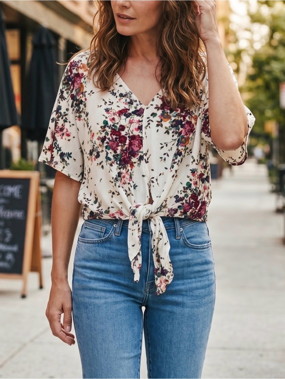 Luq Rhee Tie Front Top in size S